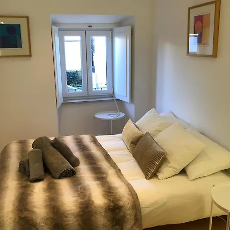 Ultra Chic Santa Catarina Apartment *